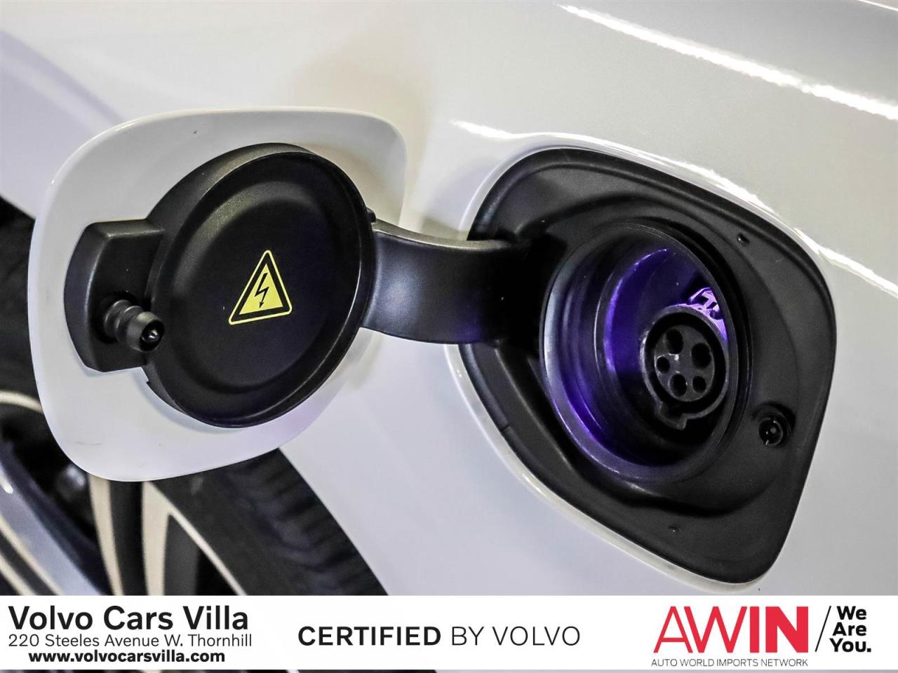 2021 Volvo XC60 T8 eAWD Inscription Expression Photo