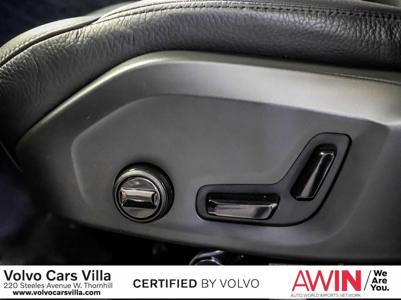 2021 Volvo XC60 T8 eAWD Inscription Expression Photo