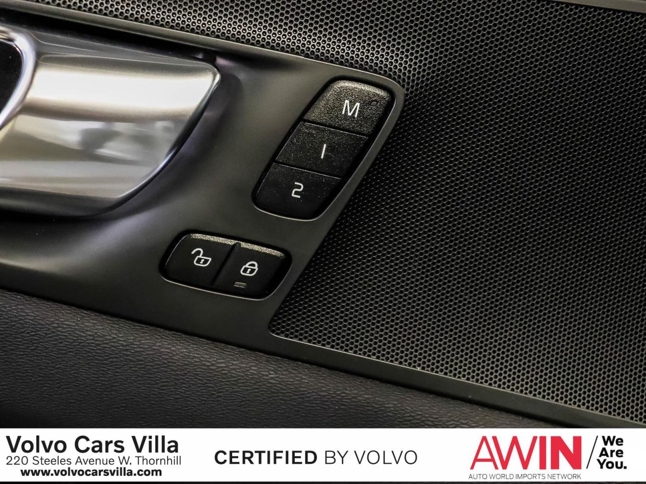 2021 Volvo XC60 T8 eAWD Inscription Expression Photo