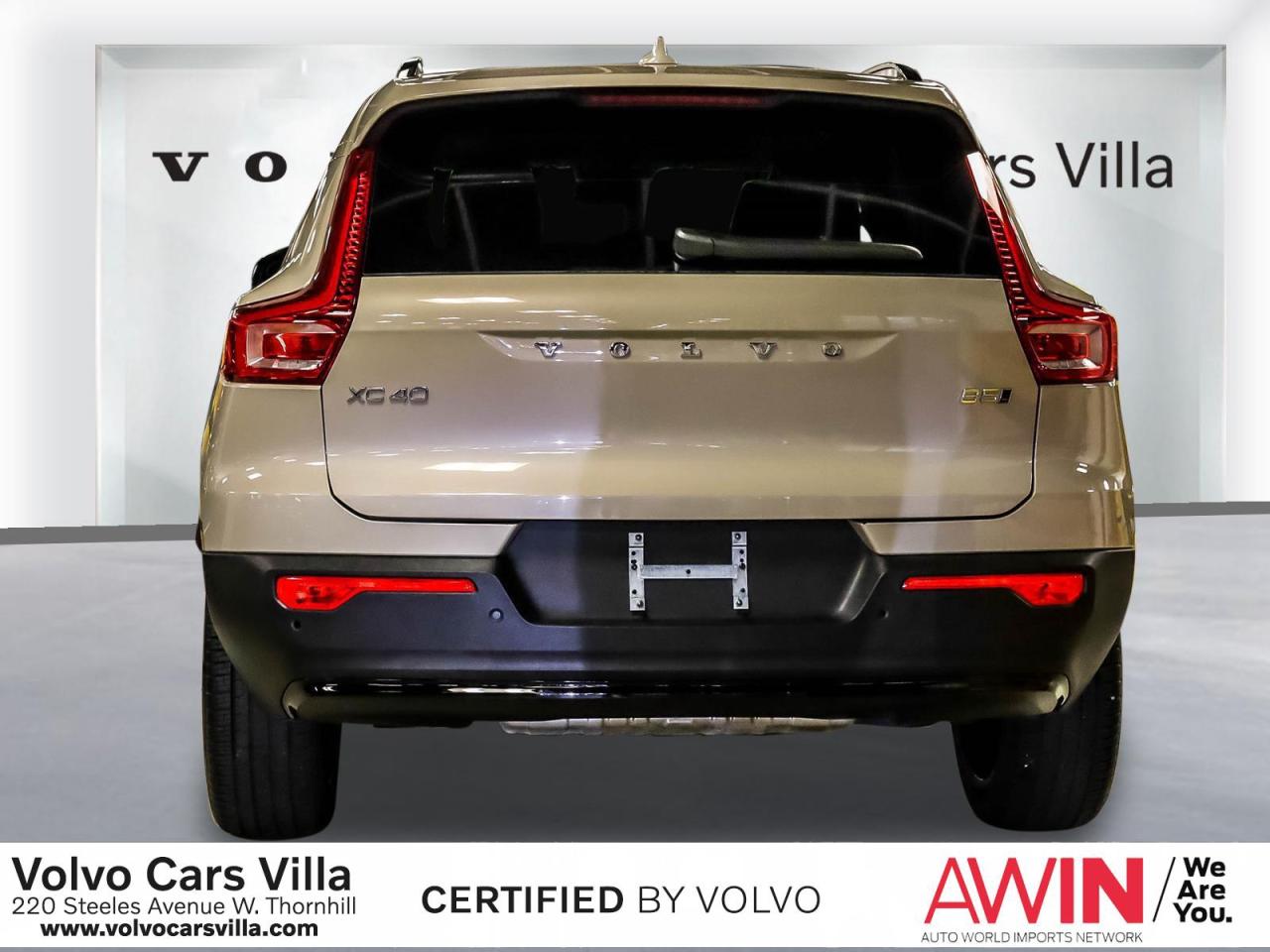 2025 Volvo XC40 B5 AWD Plus Dark Theme Photo