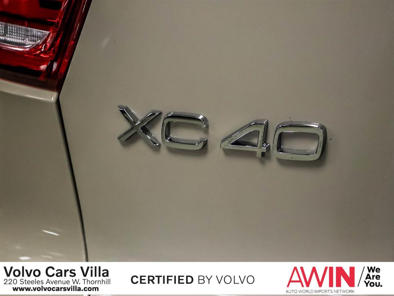 2025 Volvo XC40 B5 AWD Plus Dark Theme Photo