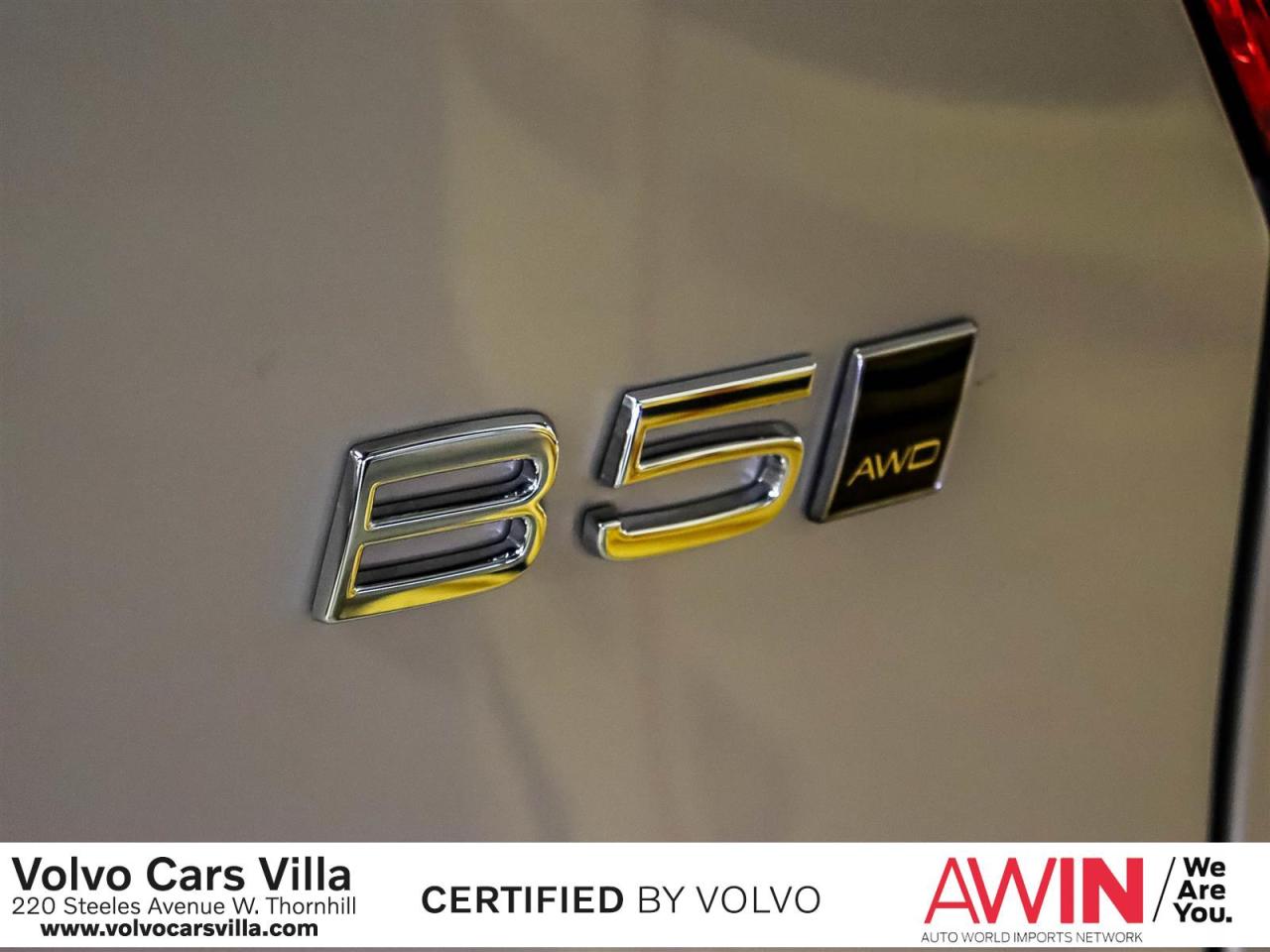 2025 Volvo XC40 B5 AWD Plus Dark Theme Photo