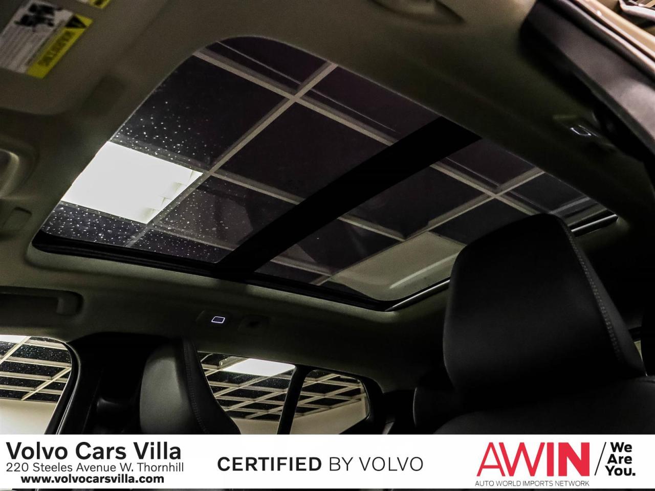 2025 Volvo XC40 B5 AWD Plus Dark Theme Photo