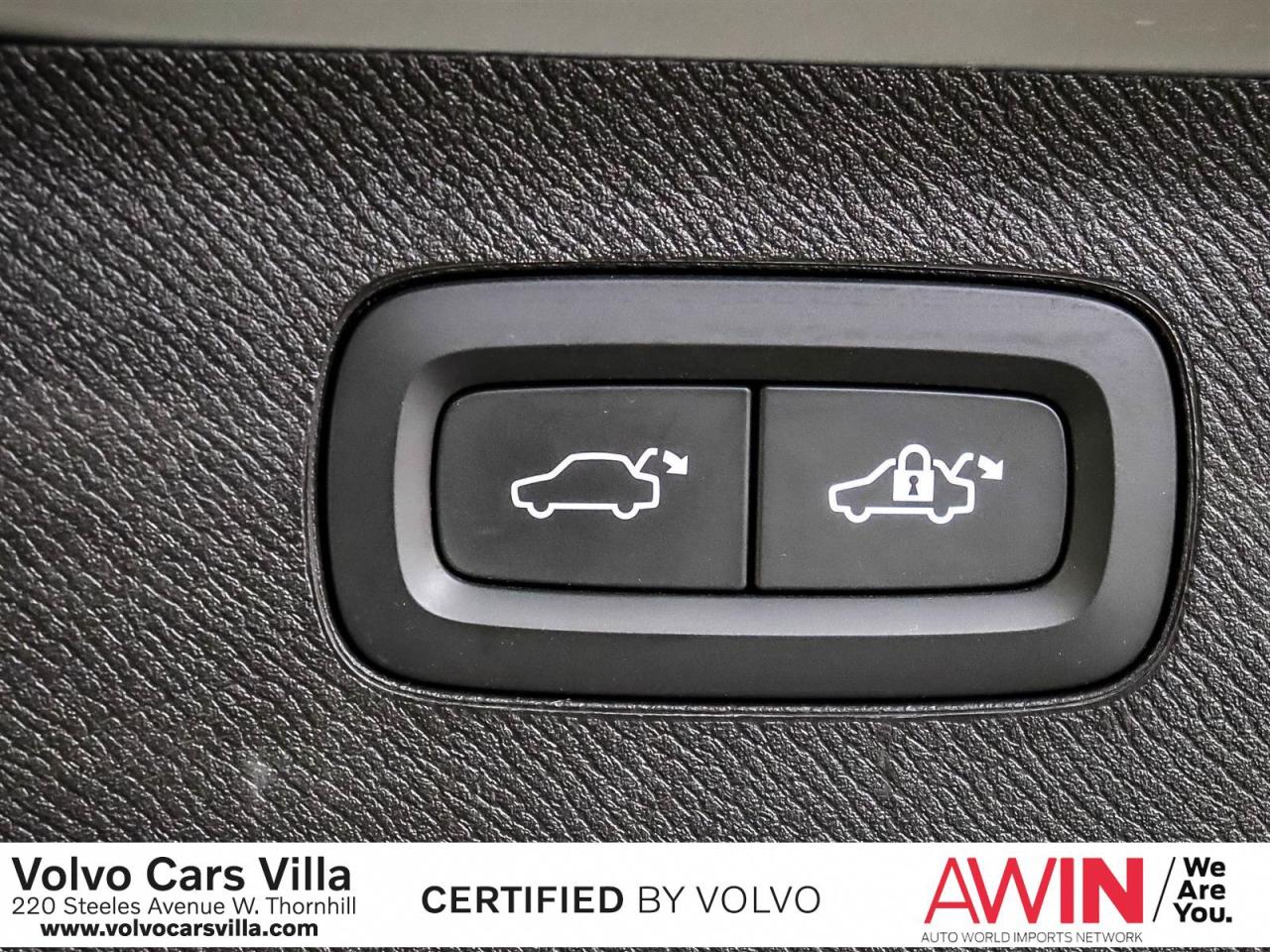 2024 Volvo XC90 B6 AWD Ultimate Bright Theme 7-Seater Photo