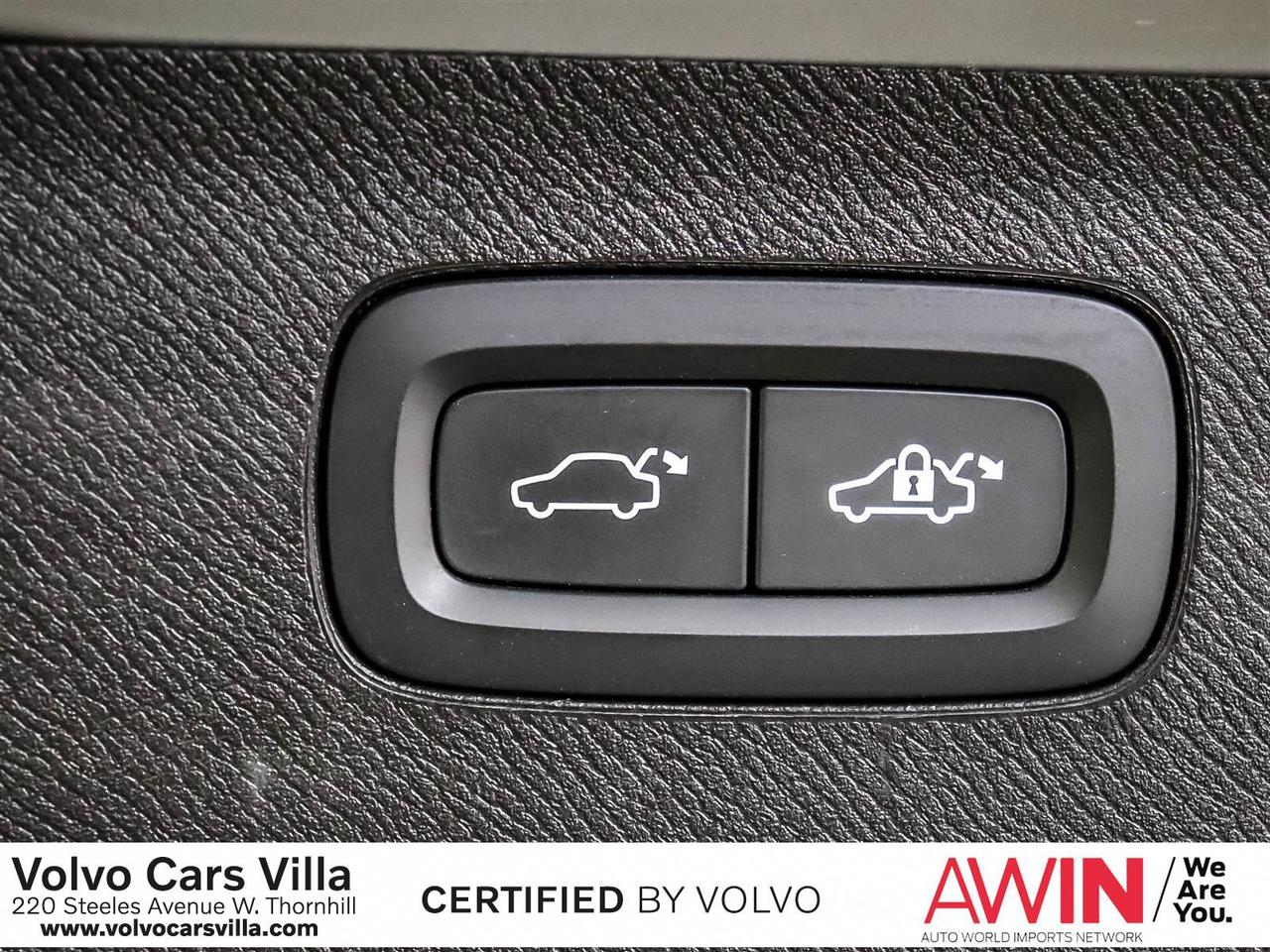 2024 Volvo XC90 B6 AWD Ultimate Bright Theme 7-Seater Photo