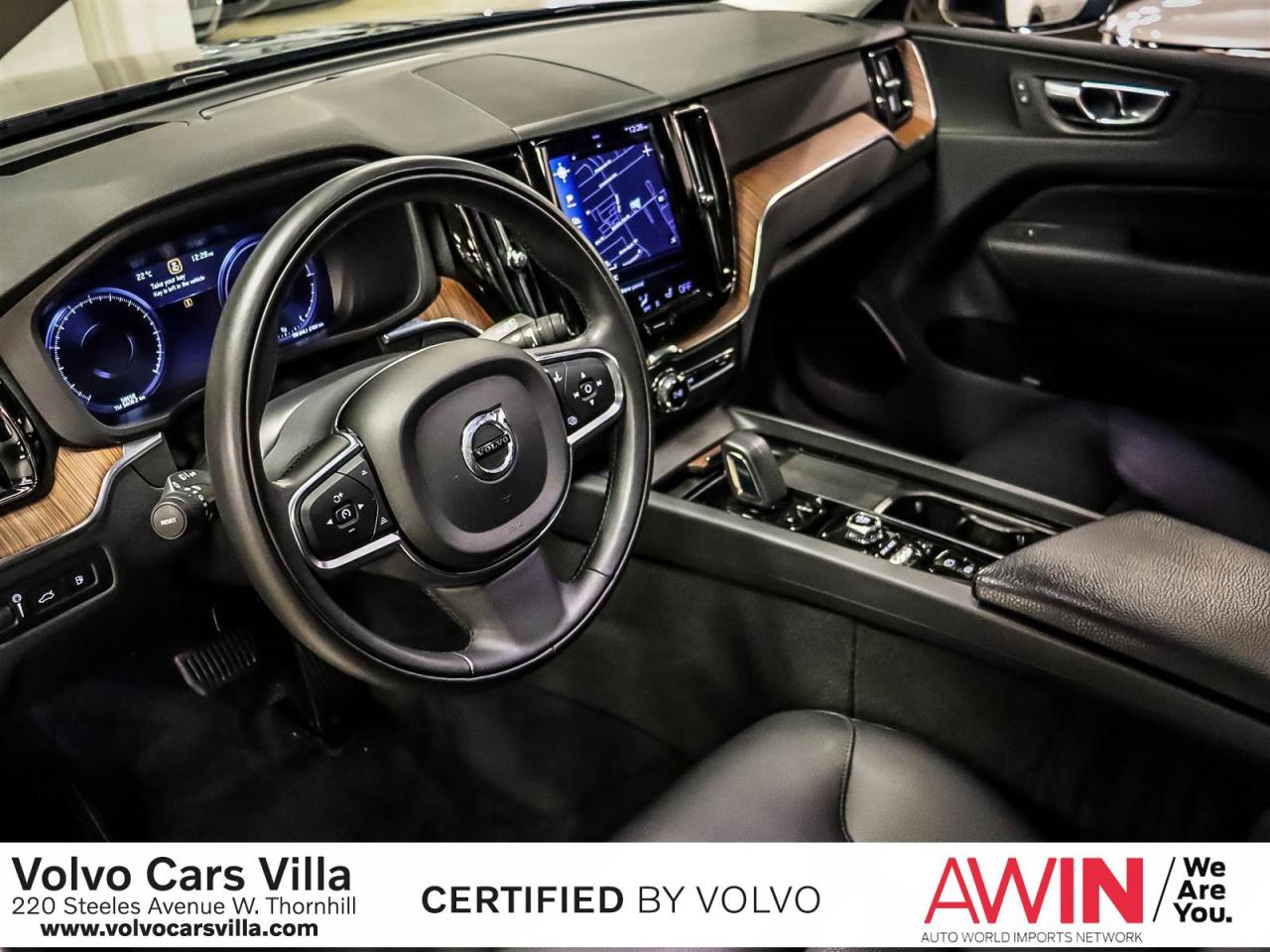 2021 Volvo XC60 T8 eAWD Inscription Expression Photo