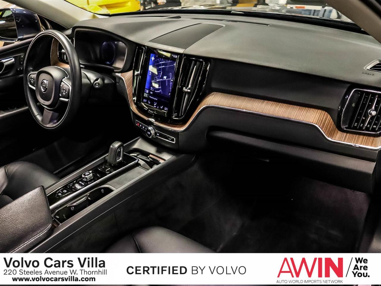 2021 Volvo XC60 T8 eAWD Inscription Expression Photo