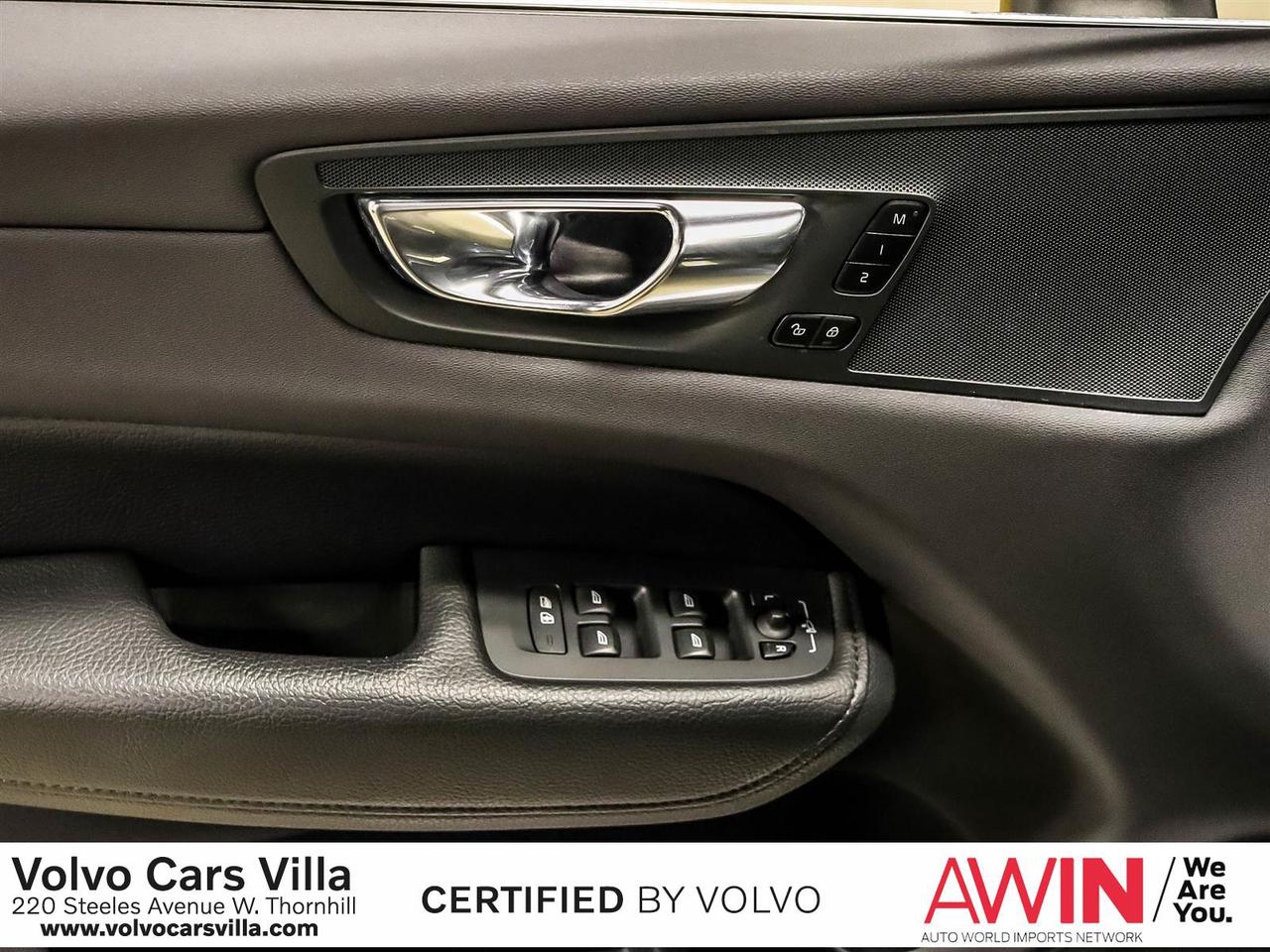 2021 Volvo XC60 T8 eAWD Inscription Expression Photo