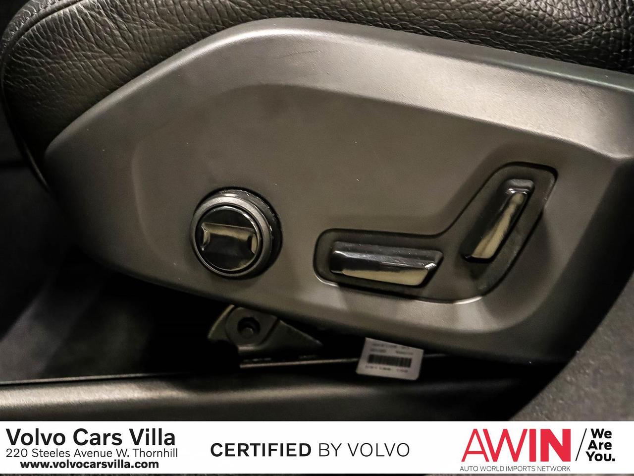 2021 Volvo XC60 T8 eAWD Inscription Expression Photo