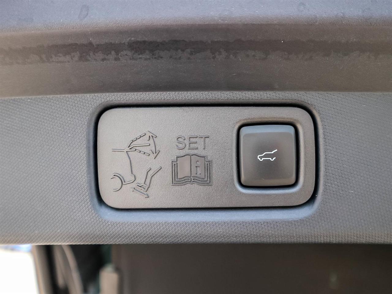 2022 Ford Mustang Mach-e GT AWD Photo