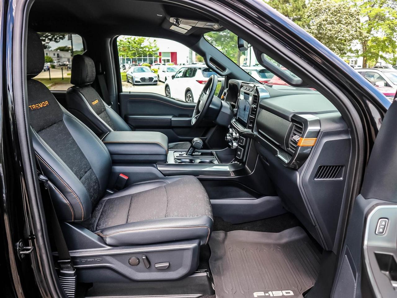 2022 Ford F-150 4x4 - Supercrew Tremor - 145'' WB Photo