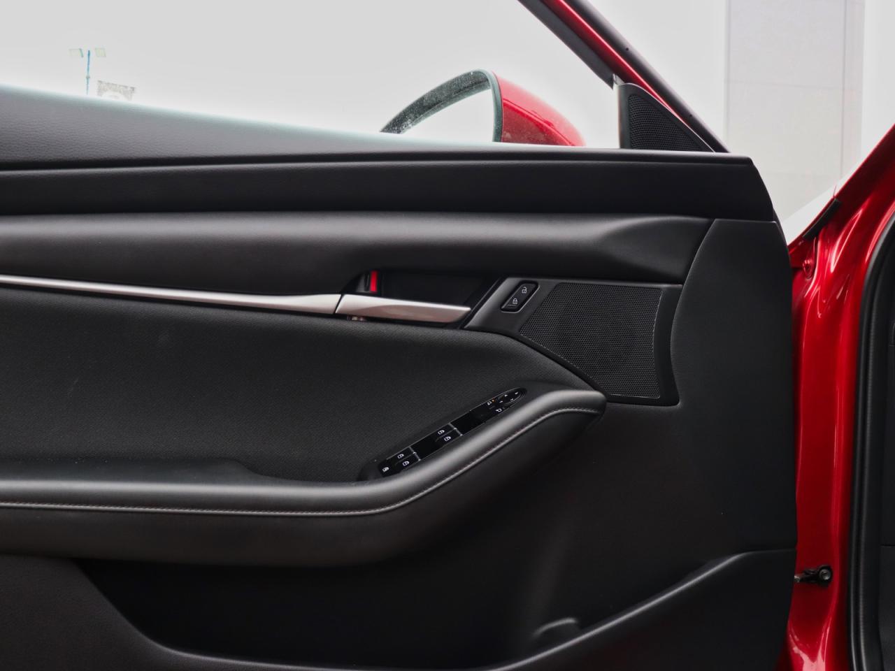 2022 Mazda MAZDA3 GS Photo