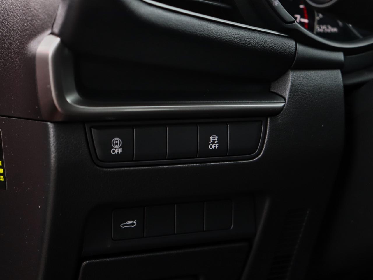 2022 Mazda MAZDA3 GS Photo