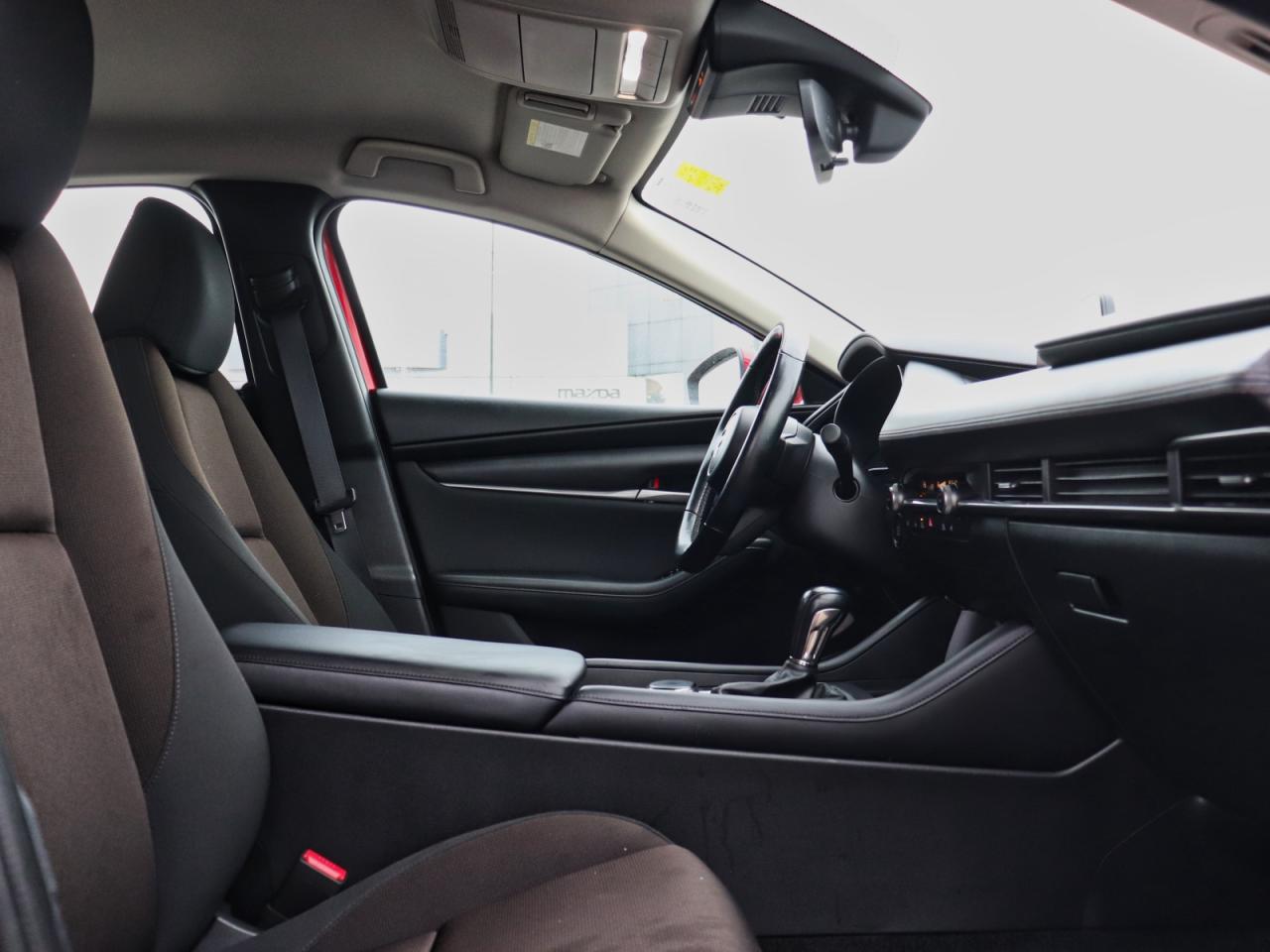 2022 Mazda MAZDA3 GS Photo