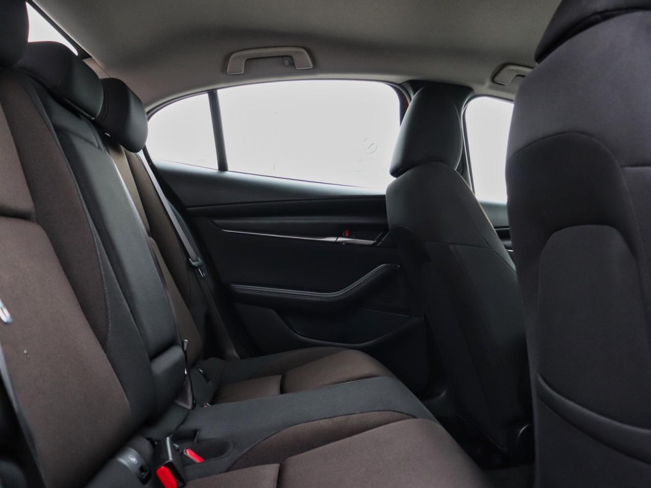 2022 Mazda MAZDA3 GS Photo