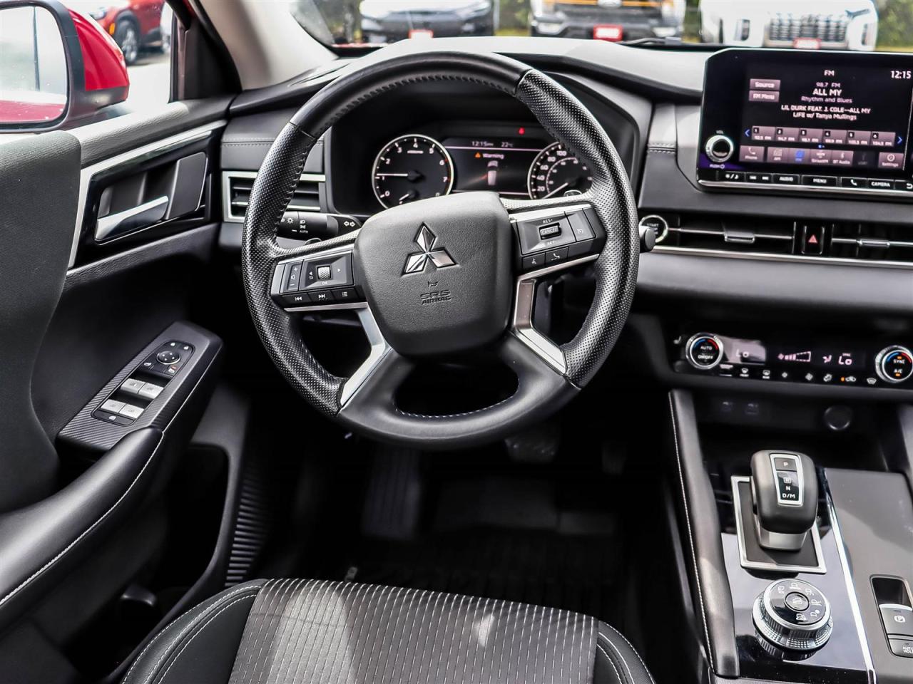 2022 Mitsubishi Outlander ES S-AWC Photo