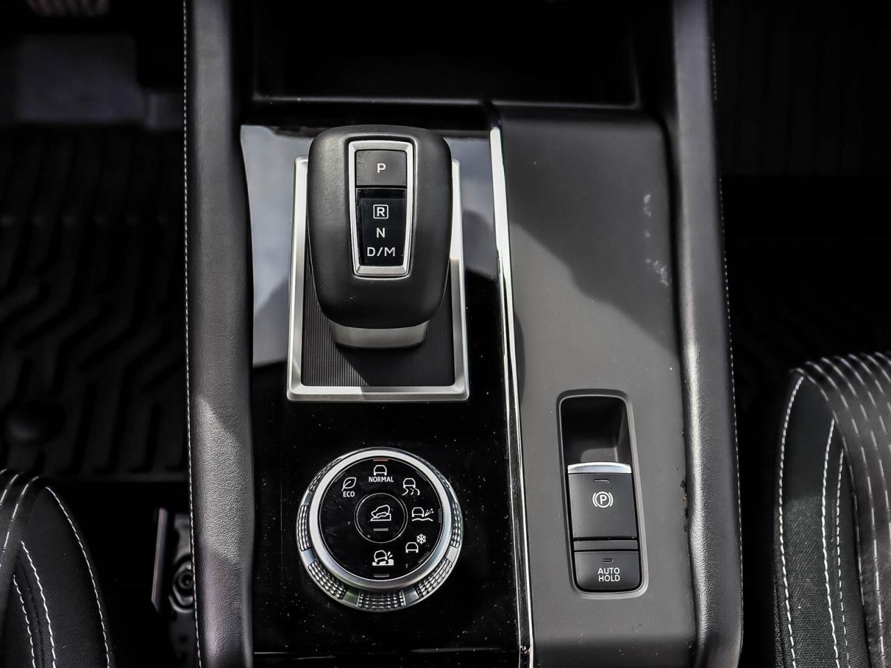 2022 Mitsubishi Outlander ES S-AWC Photo