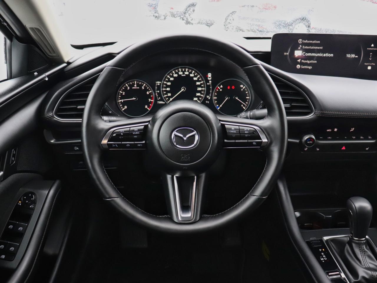 2025 Mazda MAZDA3 GS Photo