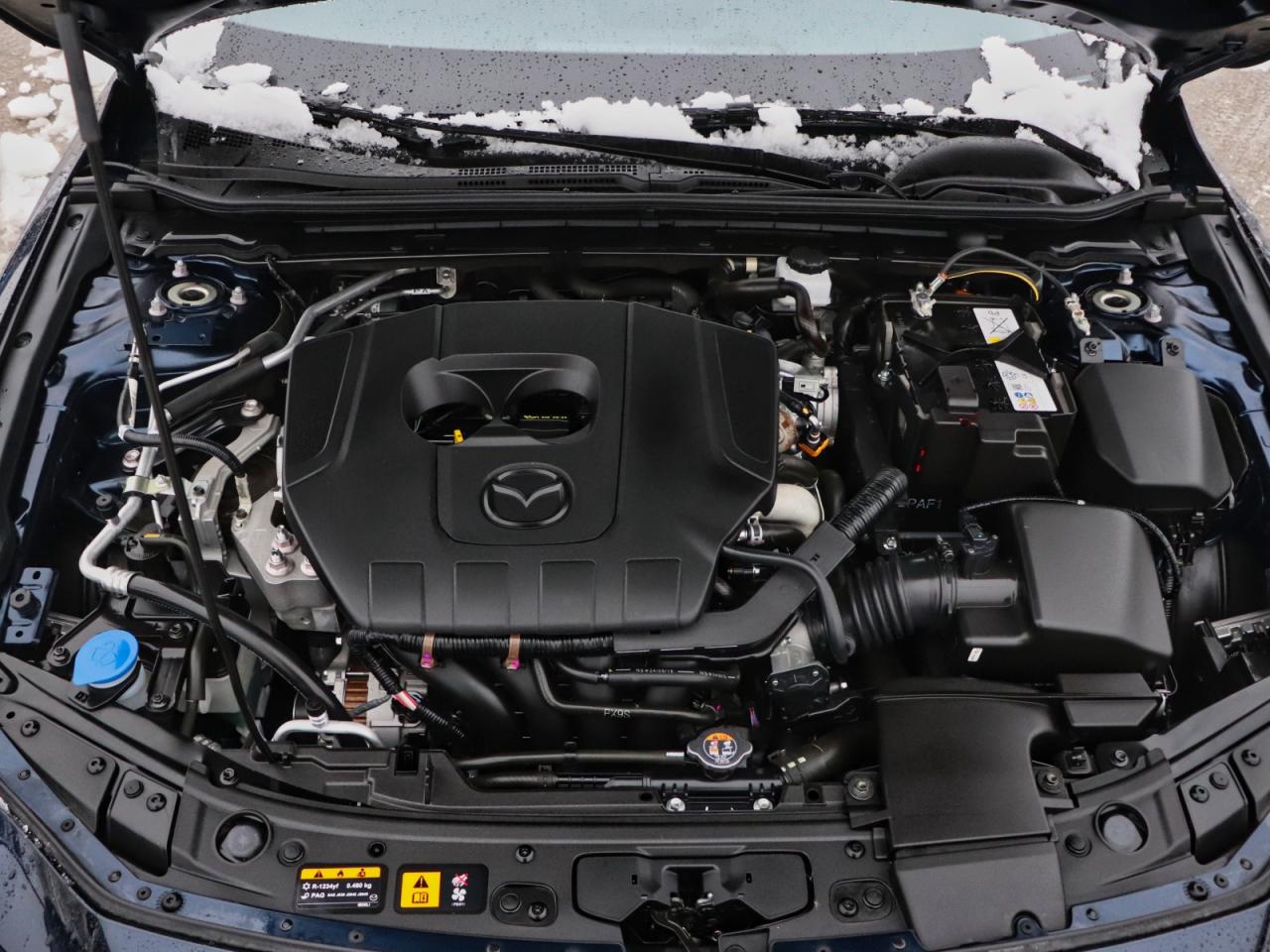 2025 Mazda MAZDA3 GS Photo