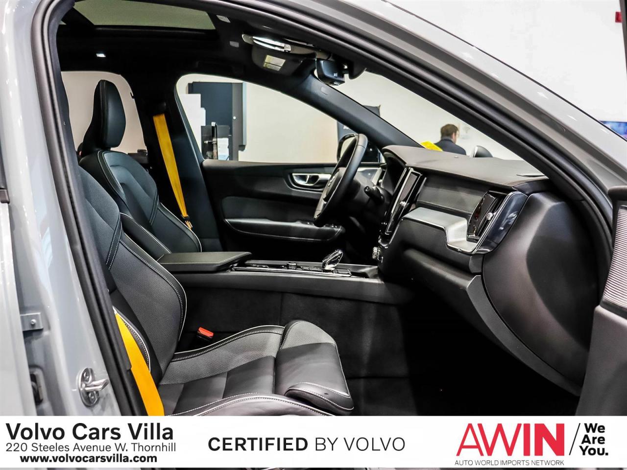 2025 Volvo XC60 Plug-In Hybrid T8 AWD Polestar Engineered Photo