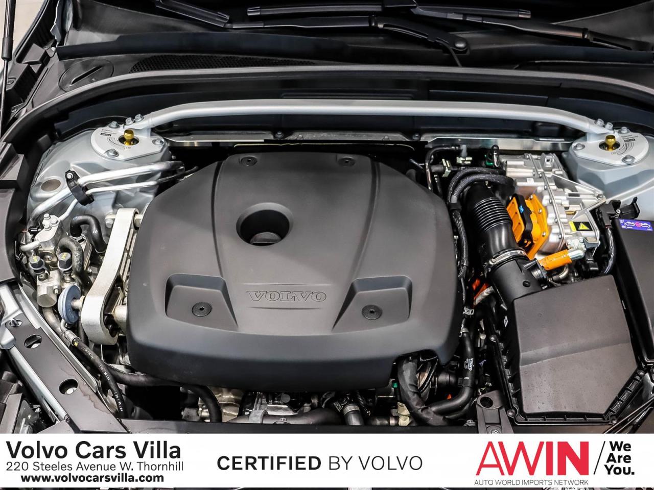 2025 Volvo XC60 Plug-In Hybrid T8 AWD Polestar Engineered Photo
