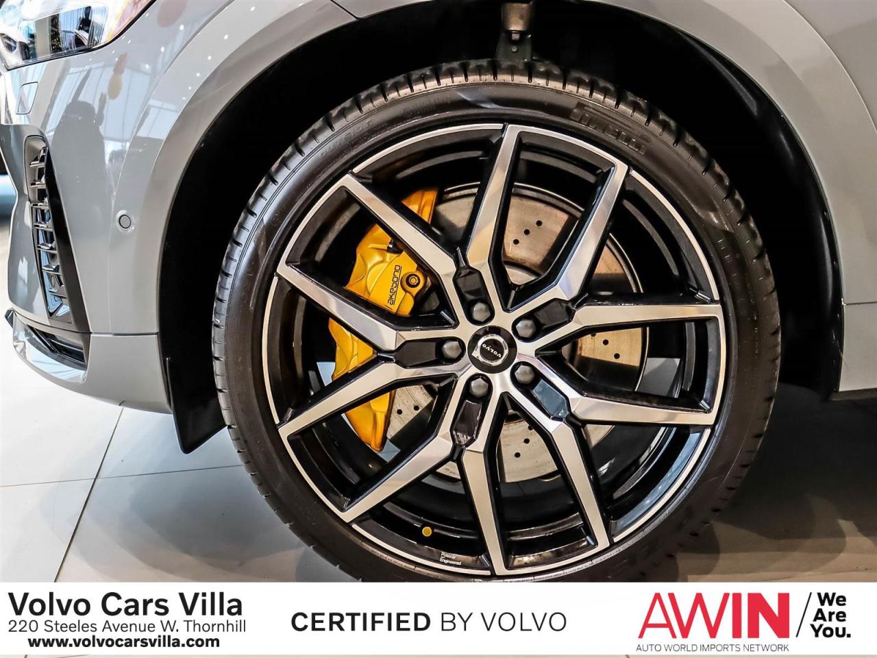 2025 Volvo XC60 Plug-In Hybrid T8 AWD Polestar Engineered Photo