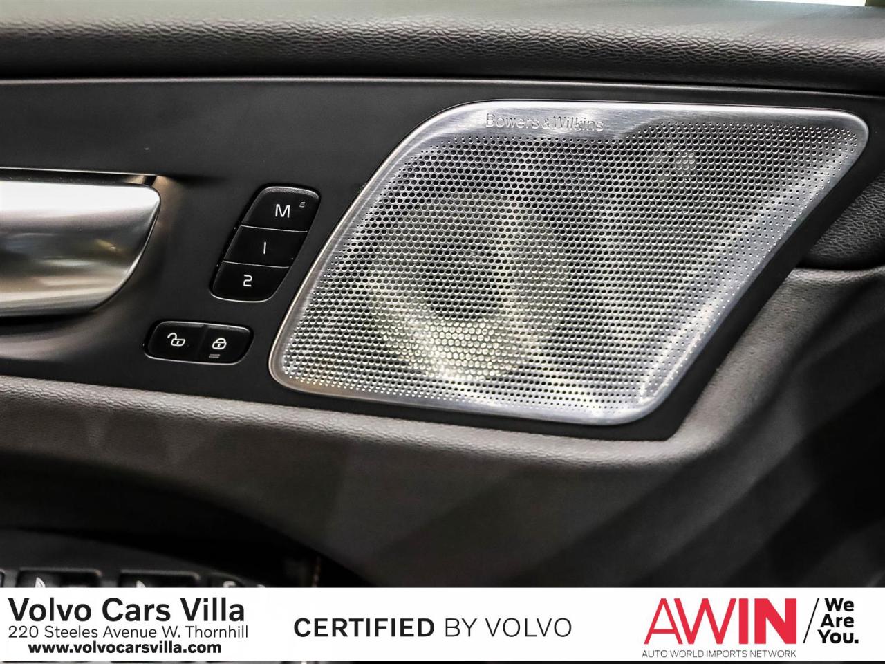 2025 Volvo XC60 Plug-In Hybrid T8 AWD Polestar Engineered Photo