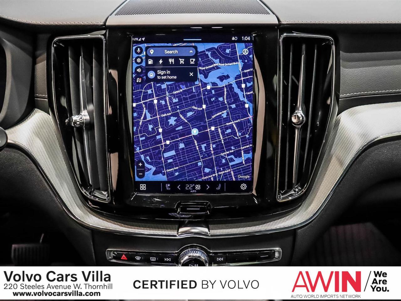 2025 Volvo XC60 Plug-In Hybrid T8 AWD Polestar Engineered Photo