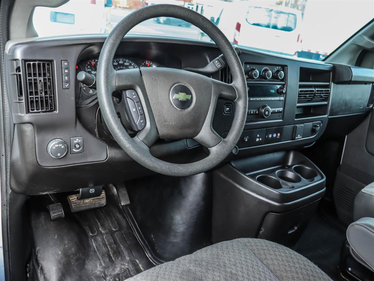 2024 Chevrolet Express 1 Ton Photo