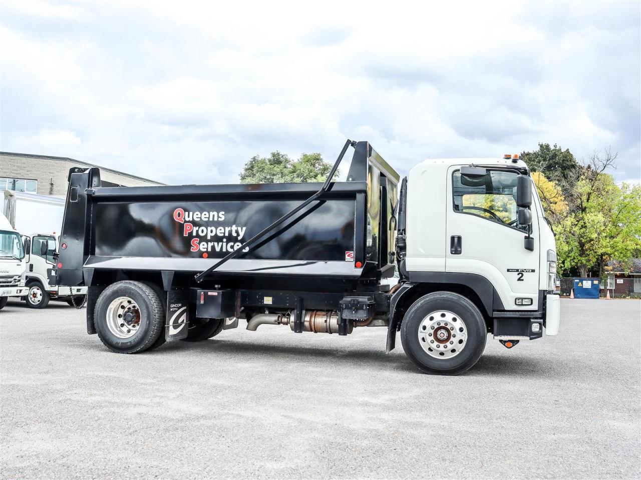 2022 Isuzu FVR - Photo