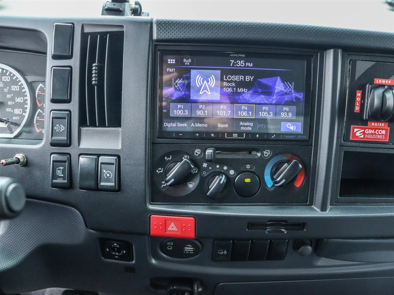 2022 Isuzu FVR - Photo