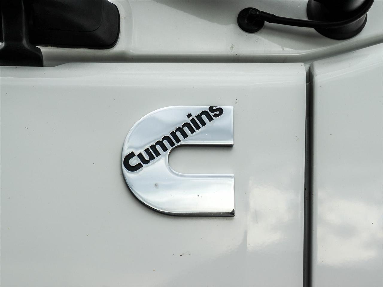 2022 Isuzu FVR - Photo