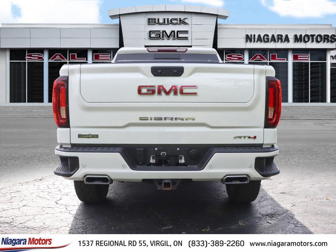 2023 GMC Sierra 1500 AT4 CREW CAB 4WD Photo3