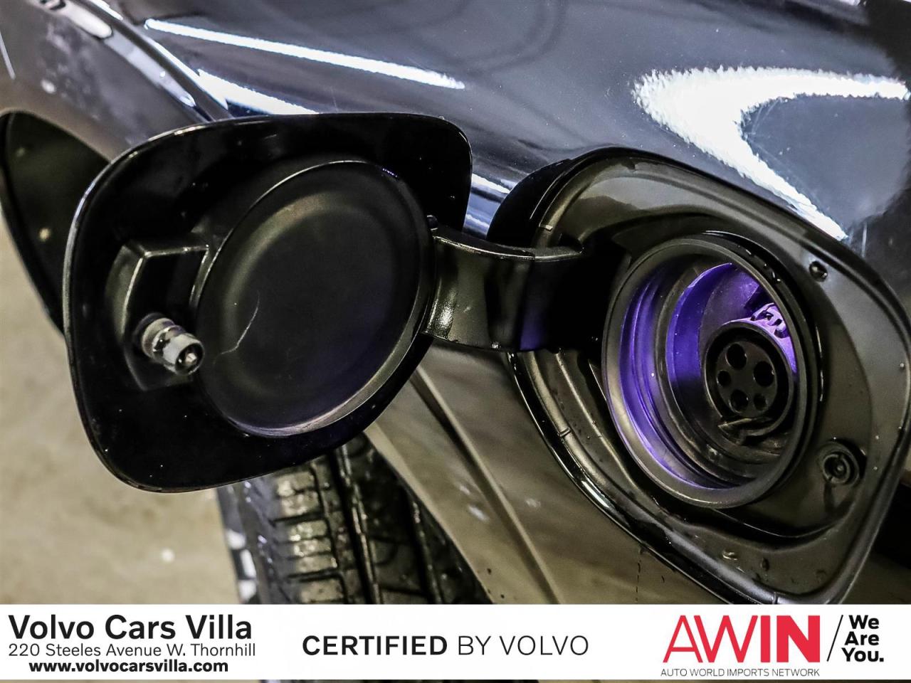 2021 Volvo XC60 T8 eAWD Inscription Expression Photo