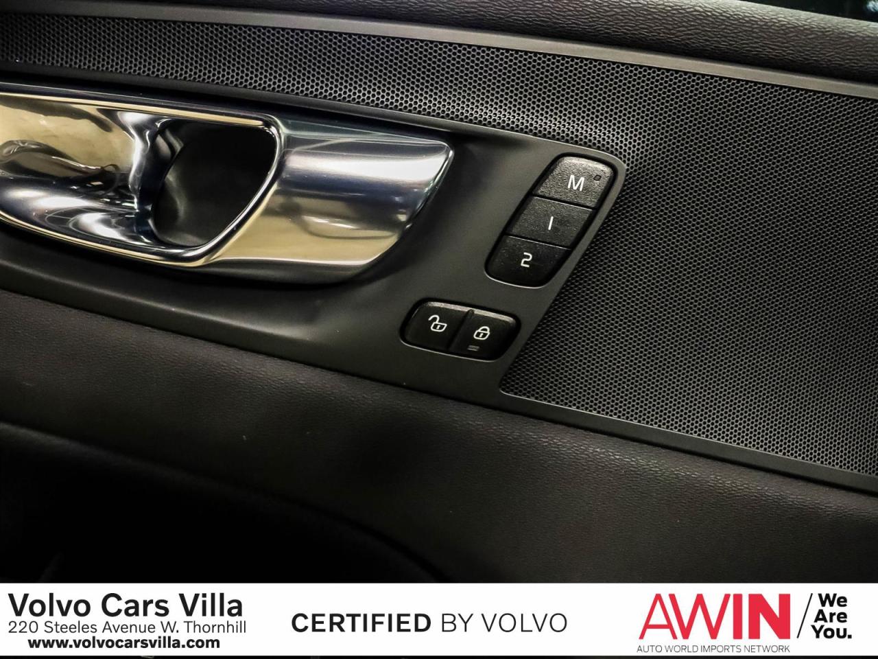 2021 Volvo XC60 T8 eAWD Inscription Expression Photo