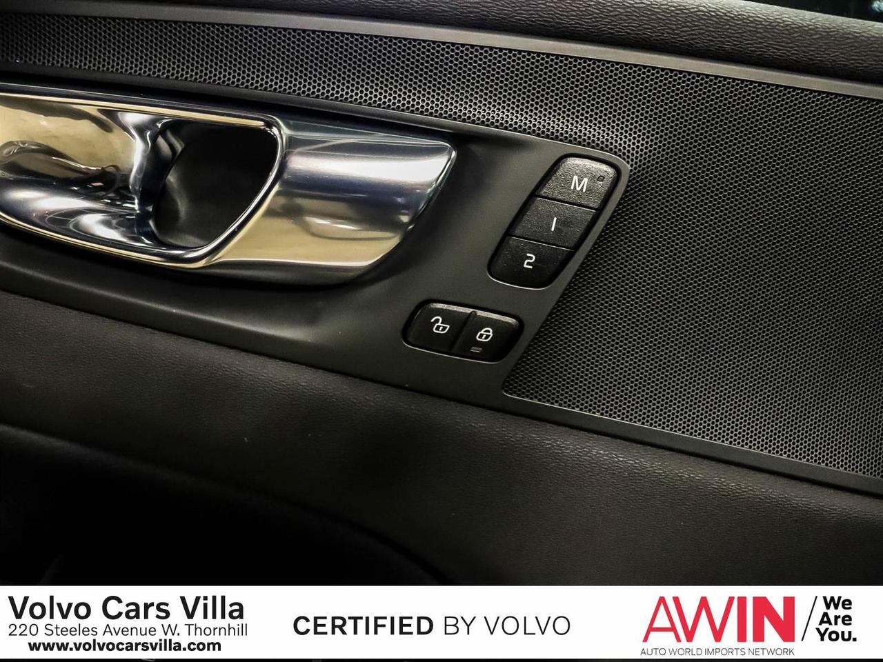 2021 Volvo XC60 T8 eAWD Inscription Expression Photo
