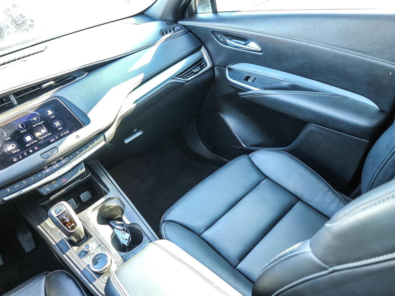 2019 Cadillac XT4 PREMIUM LUXURY AWD Photo