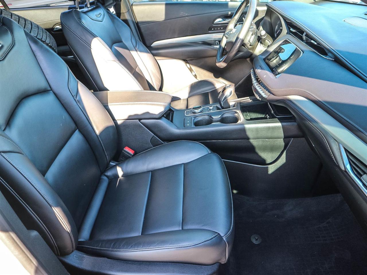 2019 Cadillac XT4 PREMIUM LUXURY AWD Photo