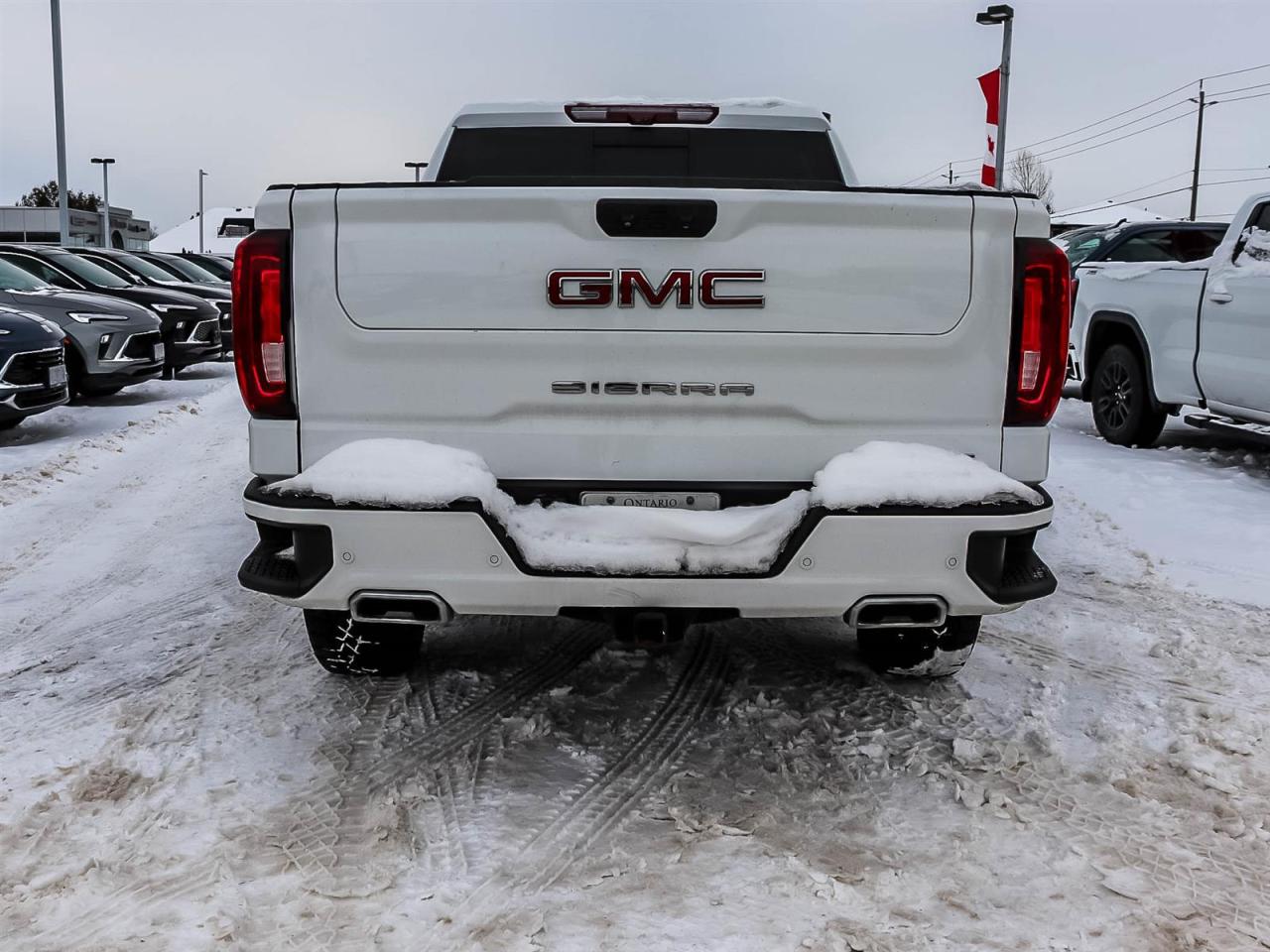 2022 GMC Sierra 1500 AT4 Photo