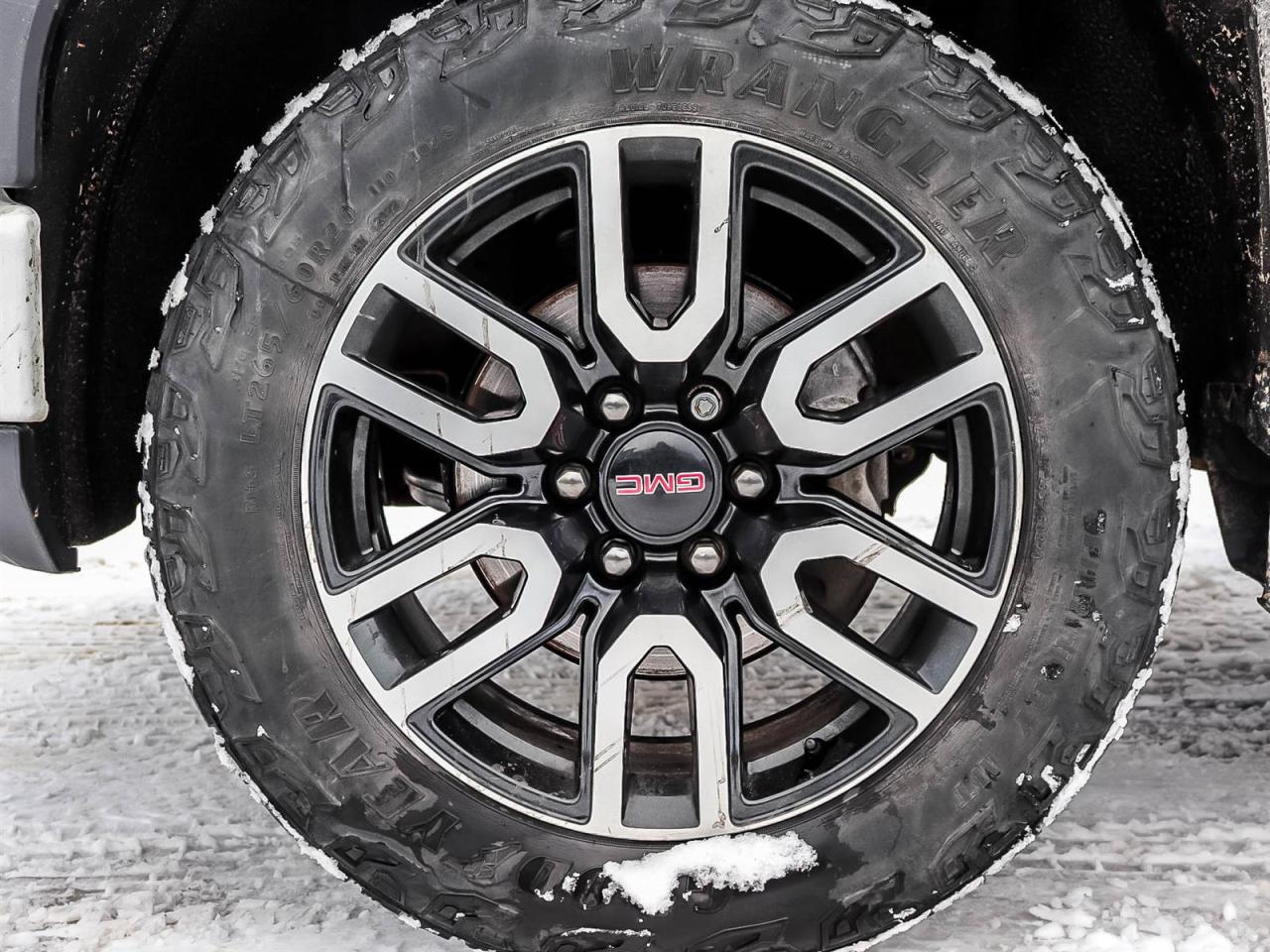 2022 GMC Sierra 1500 AT4 Photo