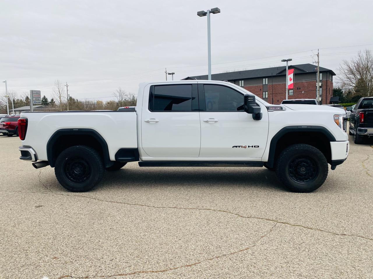 2022 GMC Sierra 2500 AT4 Photo