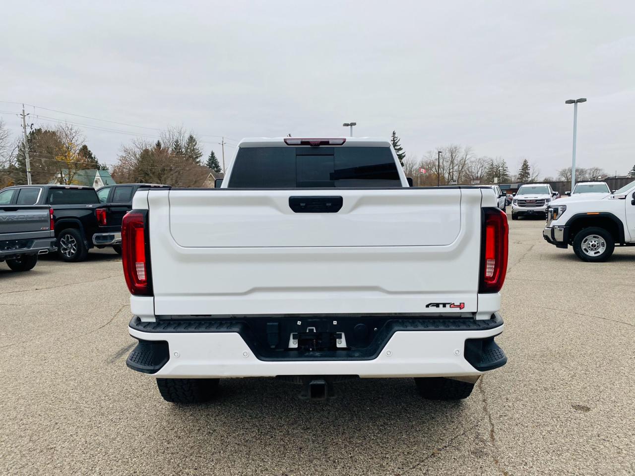 2022 GMC Sierra 2500 AT4 Photo