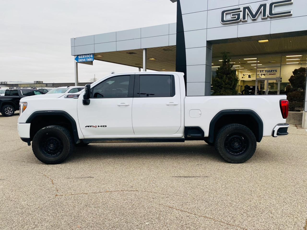 2022 GMC Sierra 2500 AT4 Photo