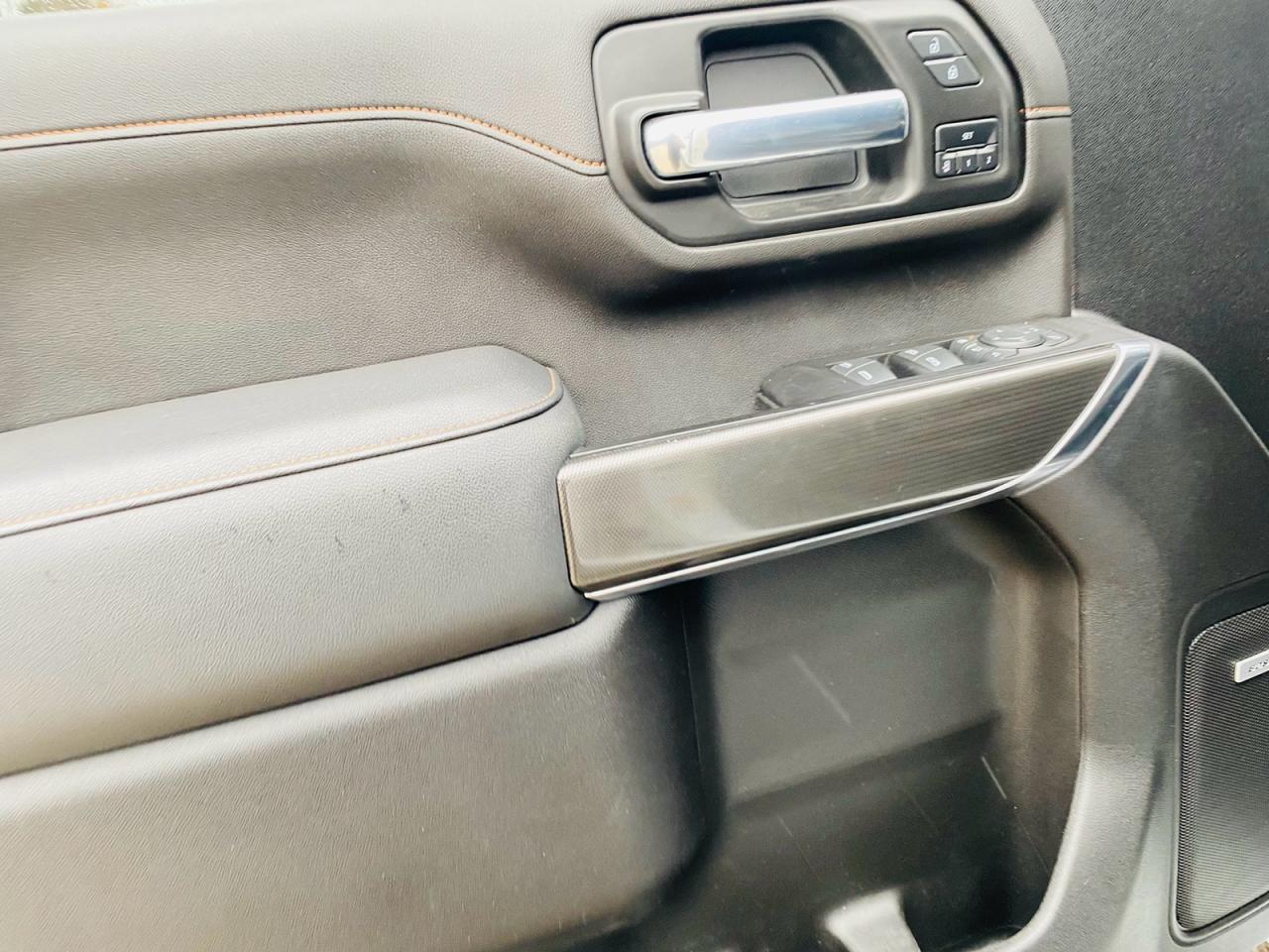 2022 GMC Sierra 2500 AT4 Photo