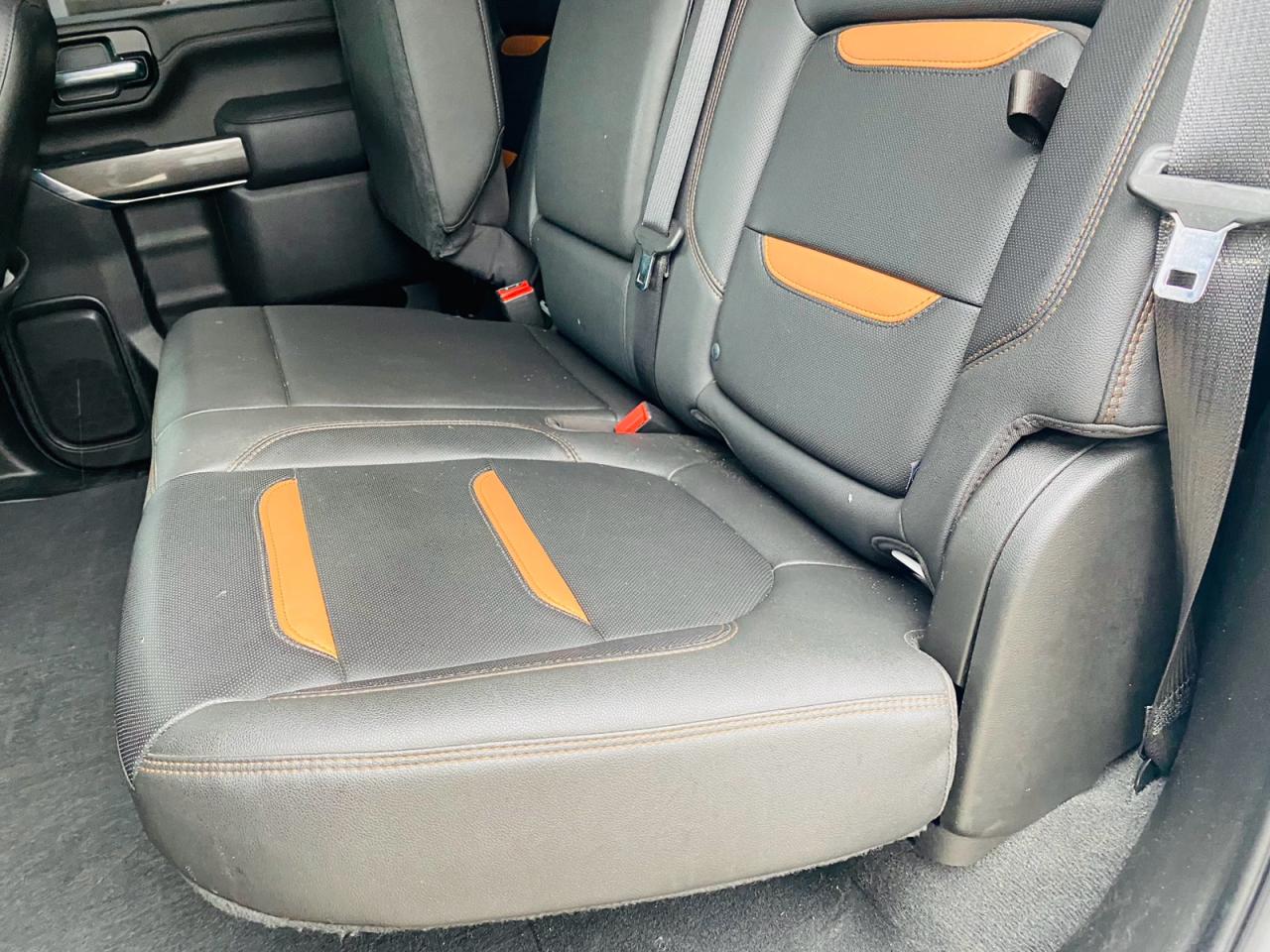 2022 GMC Sierra 2500 AT4 Photo