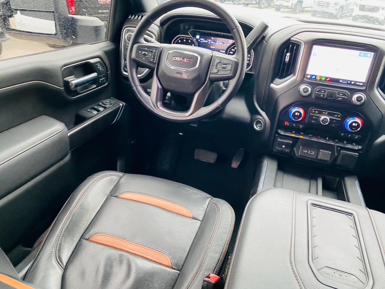 2022 GMC Sierra 2500 AT4 Photo