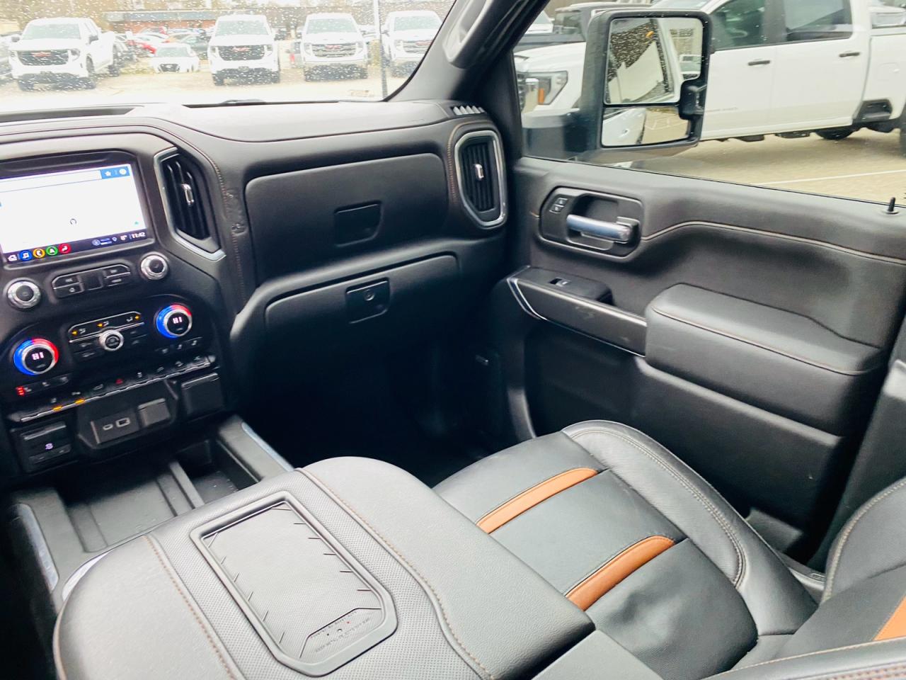 2022 GMC Sierra 2500 AT4 Photo