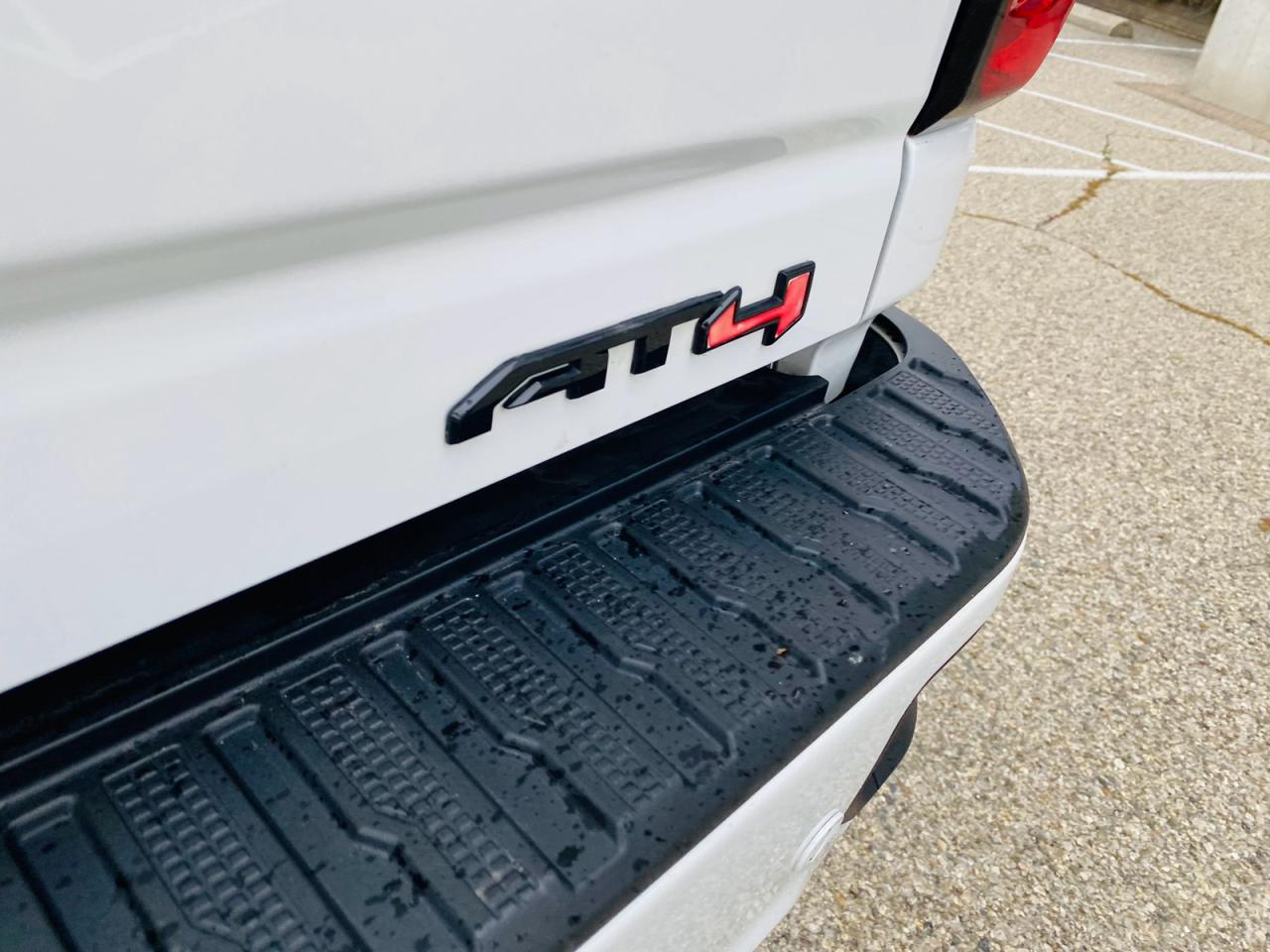 2022 GMC Sierra 2500 AT4 Photo