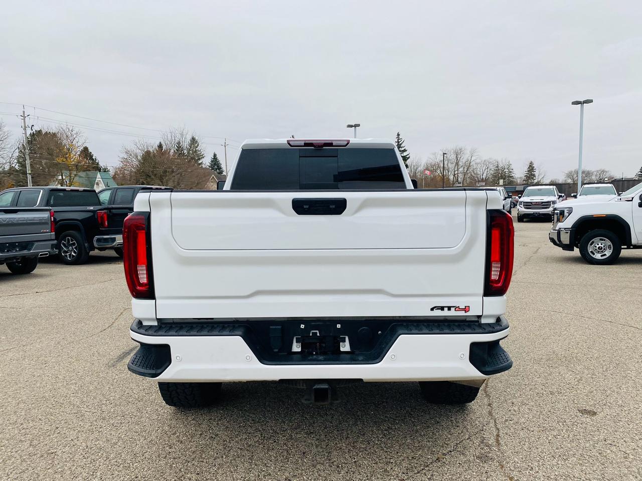 2022 GMC Sierra 2500 AT4 Photo