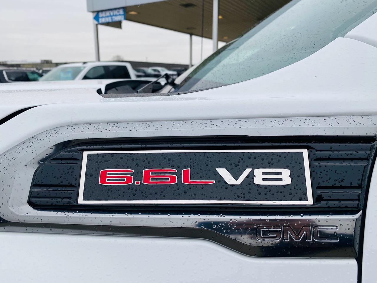 2022 GMC Sierra 2500 AT4 Photo